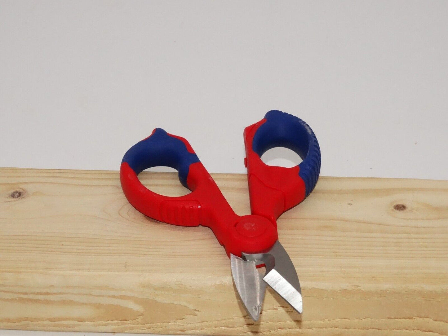 Knipex 6-1/8" Electricians Shears without Crimpers