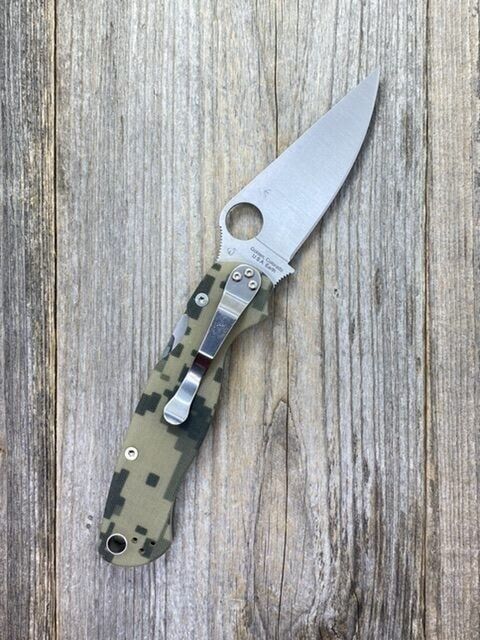 Spyderco Paramilitary 2 Folding Knife 3-7/16" CPM-S45VN Satin Blade, Digi Camo