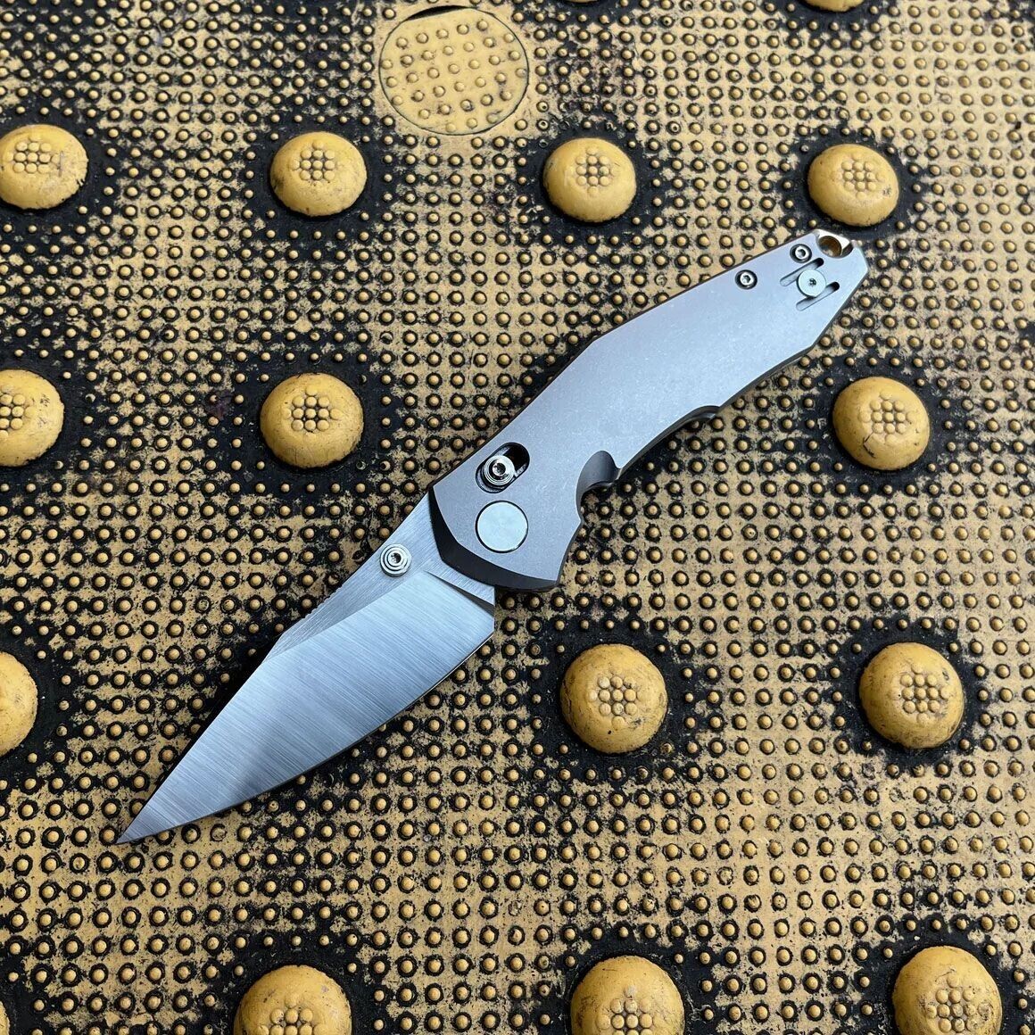 GiantMouse Nazca Titanium, M390, Voxnaes &Anso Design Pocket Knife