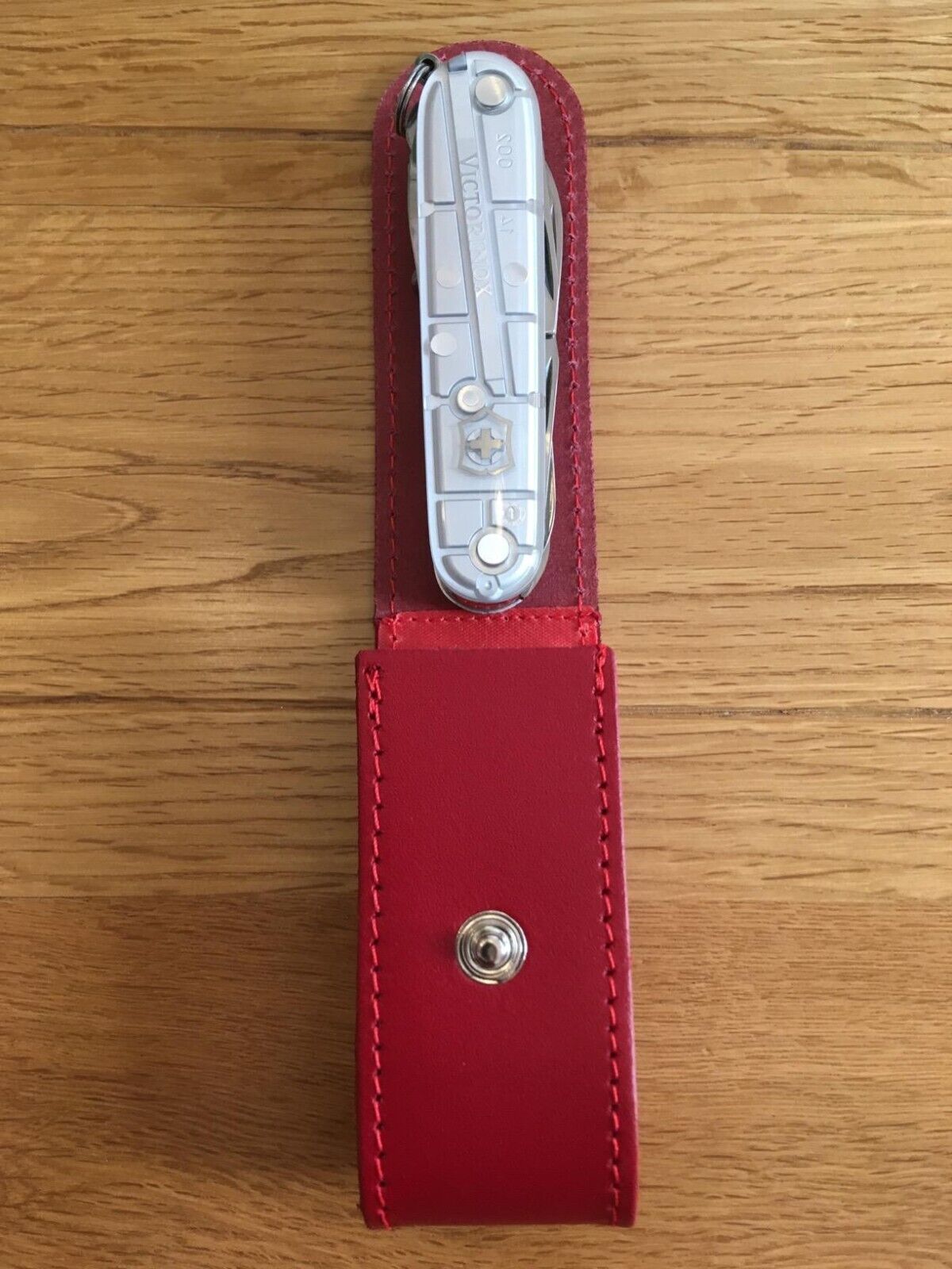 Victorinox Belt Pouch Red 2-4 Layer for Pocket Tool [KNIFE NOT INCLUDED]