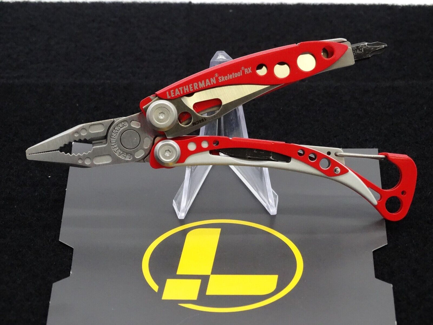 Leatherman Skeletool RX Lightweight Multitool RED W/ Leatherman Nylon Sheath