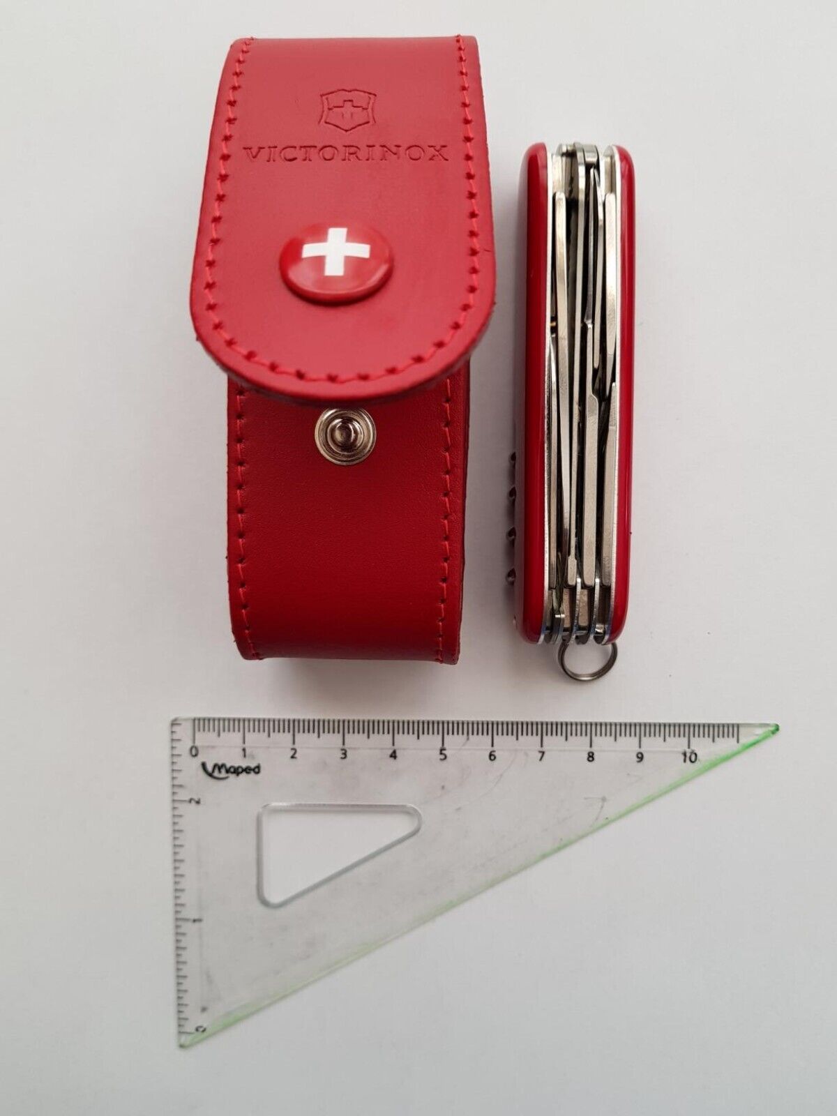 Victorinox Belt Pouch Red 2-4 Layer for Pocket Tool [KNIFE NOT INCLUDED]