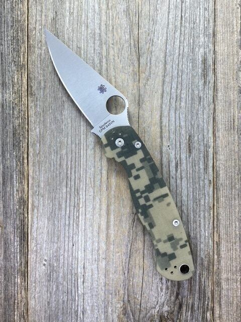 Spyderco Paramilitary 2 Folding Knife 3-7/16" CPM-S45VN Satin Blade, Digi Camo