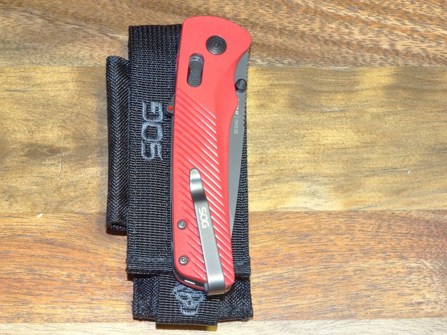 SOG Flash AT XR LOCK MK3 RED 3.45" Assisted Open Pocket Knife Cryo D2 Treated